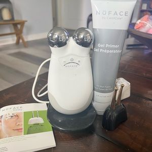 NuFACE Trinity w/ ELE Attachment